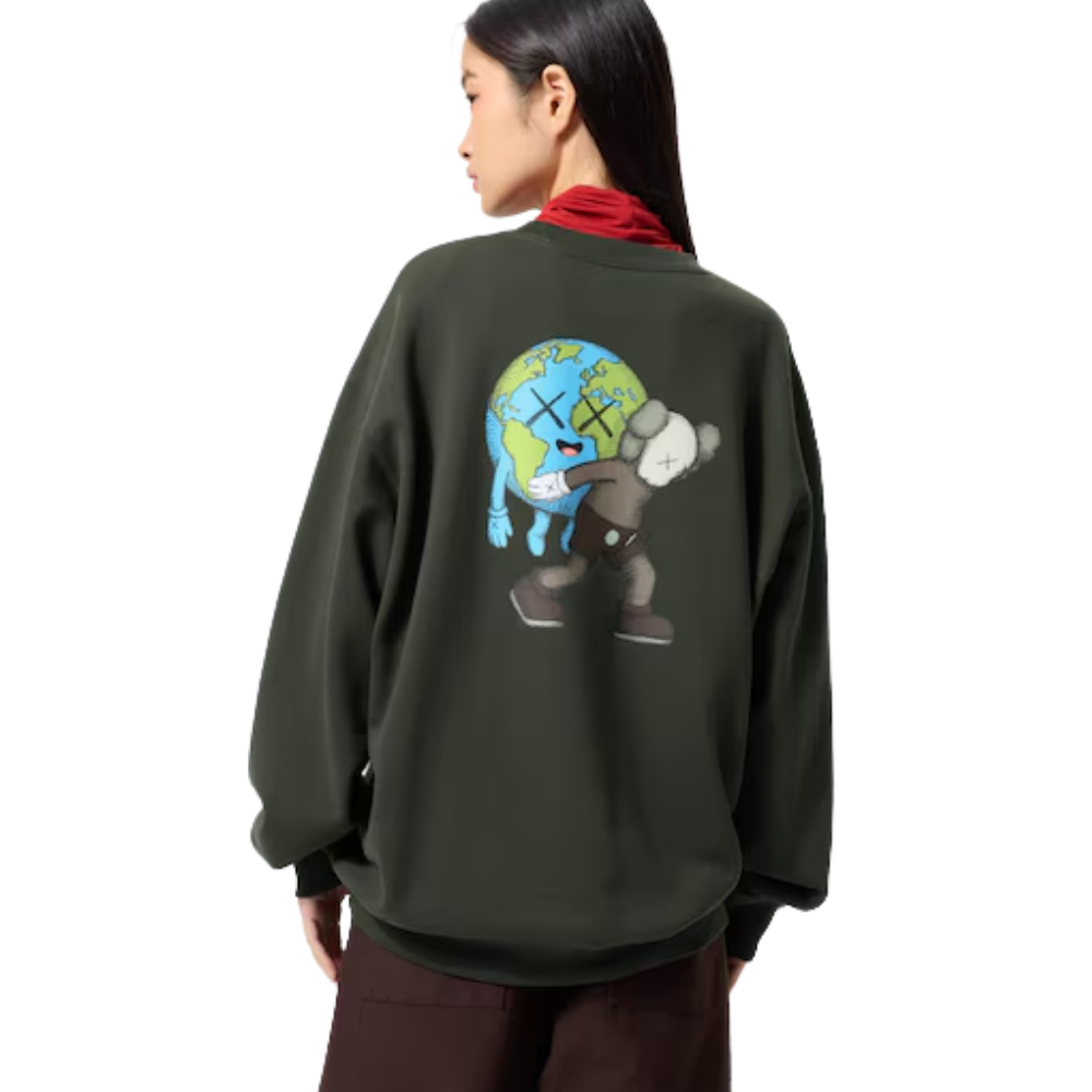 Uniqlo 'KAWS UNIVERSE' Earth & Companion Back Sweatshirt - Gray - Unisex