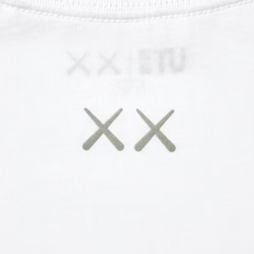 Uniqlo 'KAWS UNIVERSE'  Sun & Companion UT Graphic T-Shirt - White - Unisex
