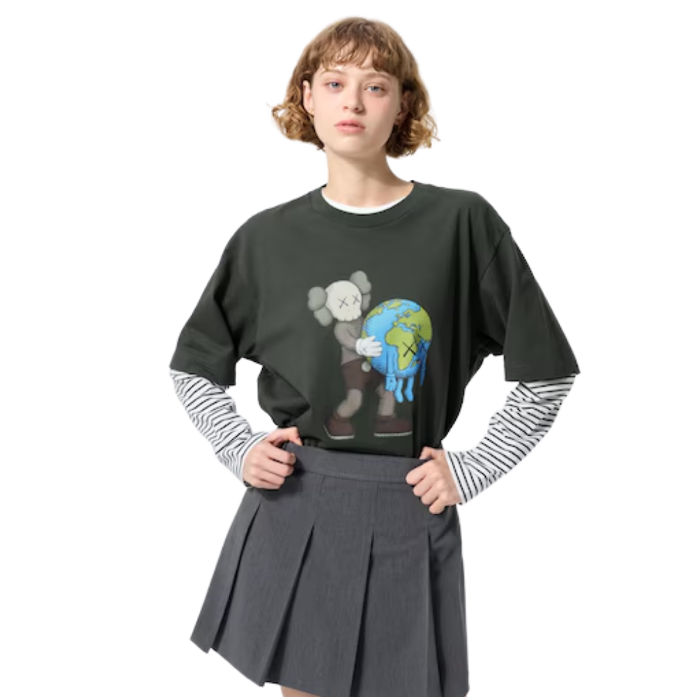 Uniqlo 'KAWS UNIVERSE' Companion Holding the Earth UT Graphic T-Shirt - Gray - Unisex