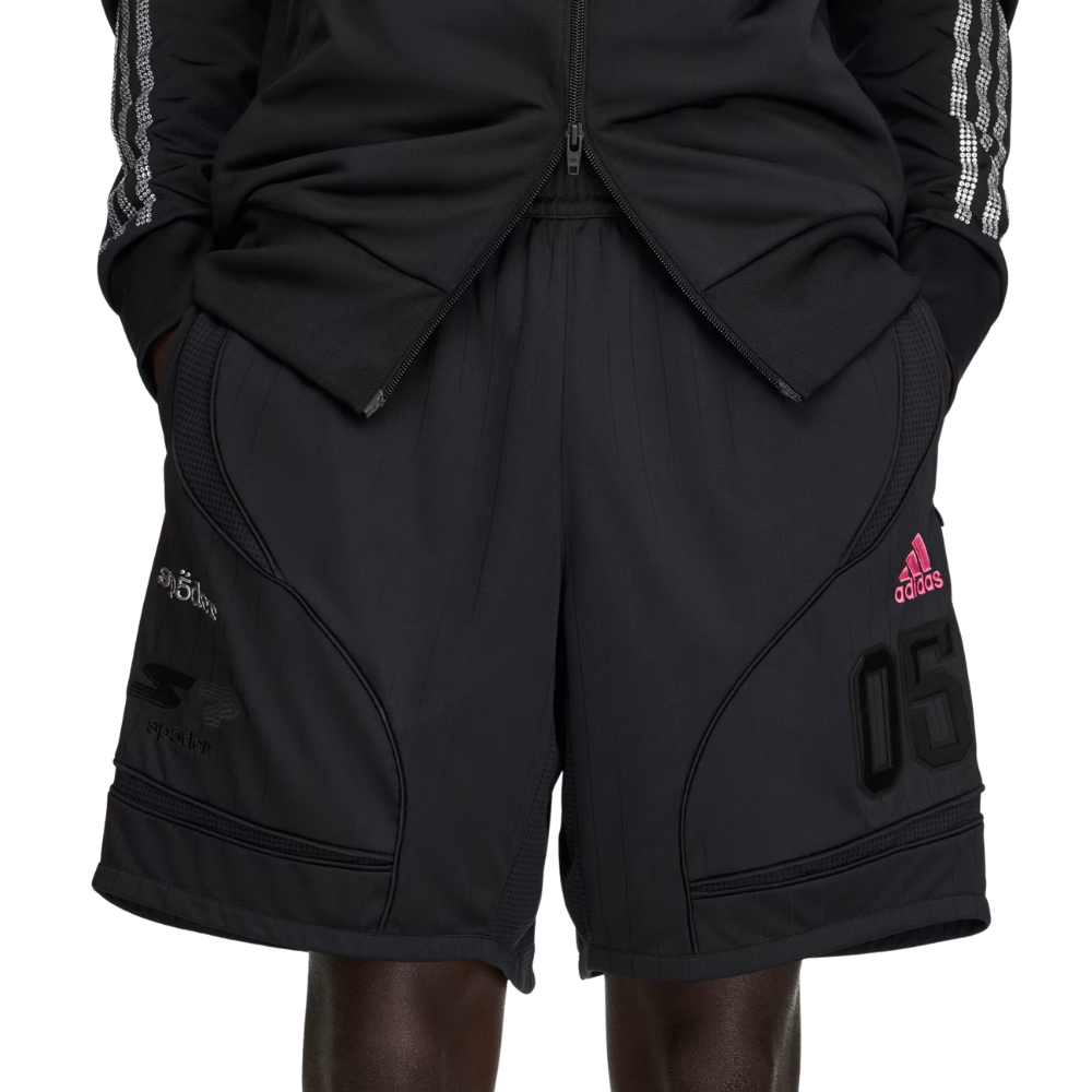 Sp5der football short black