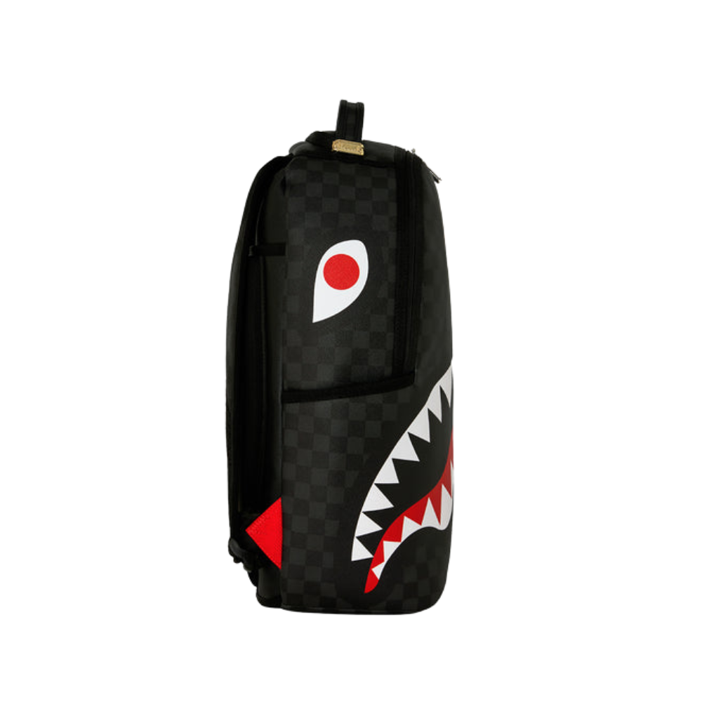 Sprayground Family Guy Stewie Holding Bear Keychain DLXSV Backpack