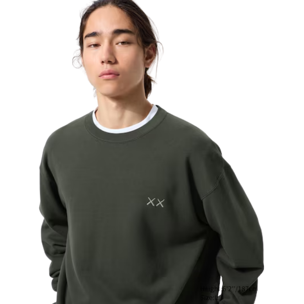Uniqlo 'KAWS UNIVERSE' Earth & Companion Back Sweatshirt - Gray - Unisex