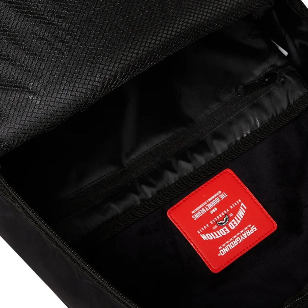 SHARK CENTRAL HAZARD PAY DLXS BACKPACK