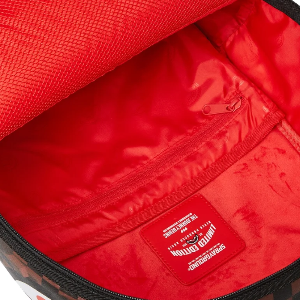 MADAGASCAR CHECKER SMASH DLXSV BACKPACK